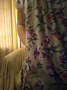 Snapshot of Ambika_beauty chatting on 10-14-25, 08:37 Ambika beauty online show from 10-14-25, 08:37