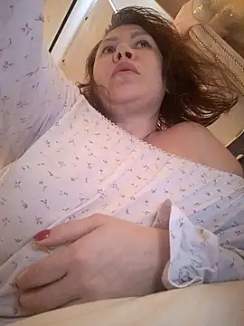 Snapshot of Ambika_beauty chatting on 01-10-26, 10:50 Ambika beauty online show from 01-10-26, 10:50