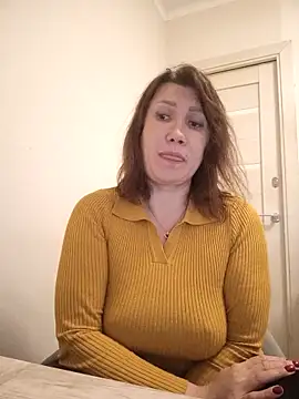 Snapshot of Ambika_beauty chatting on 01-14-26, 10:14 Ambika beauty online show from 01-14-26, 10:14