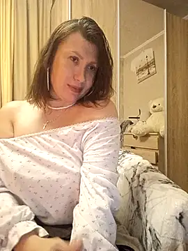 Snapshot of Ambika_beauty chatting on 02-08-26, 08:45 Ambika beauty online show from 02-08-26, 08:45