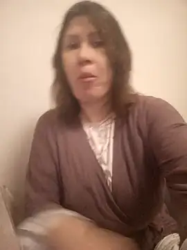 Snapshot of Ambika_beauty chatting on 02-16-26, 03:13 Ambika beauty online show from 02-16-26, 03:13