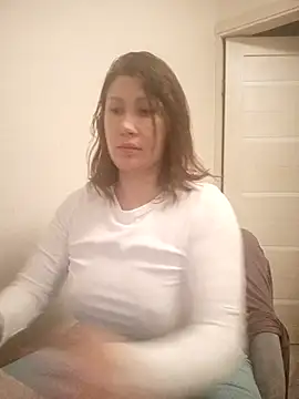 Snapshot of Ambika_beauty chatting on 02-16-26, 08:49 Ambika beauty online show from 02-16-26, 08:49