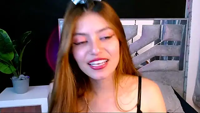 viky evanss online show from 11-04-25, 07:13