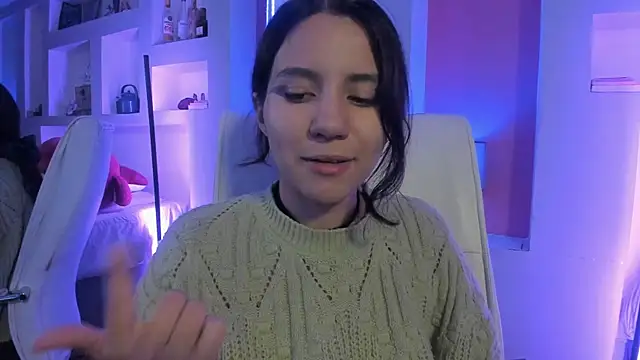 HollyPeach online show from 03-26-26, 07:41