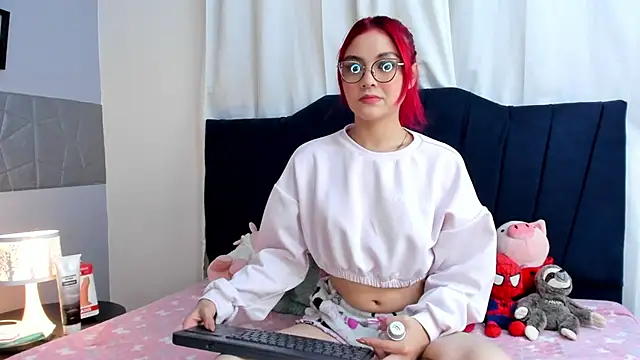 SharonFenix online show from 10-23-25, 12:48