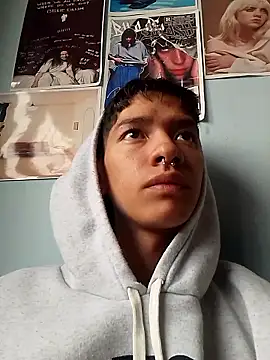 Snapshot of heyy_noah11 chatting on 10-11-25, 04:38 heyy noah11 online show from 10-11-25, 04:38