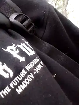 Snapshot of heyy_noah11 chatting on 10-12-25, 05:34 heyy noah11 online show from 10-12-25, 05:34