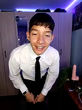 Snapshot of heyy_noah11 chatting on 11-02-25, 02:47 heyy noah11 online show from 11-02-25, 02:47