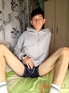 Snapshot of heyy_noah11 chatting on 12-03-25, 02:08 heyy noah11 online show from 12-03-25, 02:08