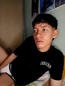 heyy noah11 online show from 04-15-26, 01:45