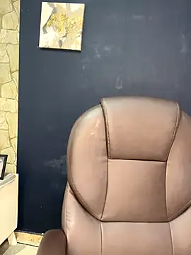 Snapshot of _Isabella_1 chatting on 11-06-25, 02:45 Isabella 1 online show from 11-06-25, 02:45