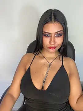 Snapshot of _Isabella_1 chatting on 12-14-25, 02:39 Isabella 1 online show from 12-14-25, 02:39