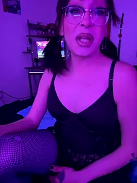 Snapshot of MiniMonroe chatting on 11-29-25, 10:18 MiniMonroe online show from 11-29-25, 10:18