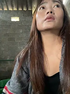 Snapshot of Maymay__ chatting on 11-16-25, 04:51 Maymay online show from 11-16-25, 04:51