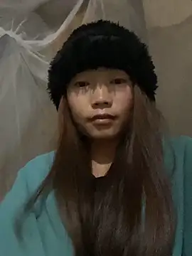 Snapshot of Maymay__ chatting on 11-27-25, 05:59 Maymay online show from 11-27-25, 05:59