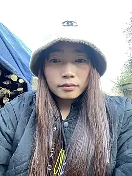 Snapshot of Maymay__ chatting on 11-30-25, 09:02 Maymay online show from 11-30-25, 09:02