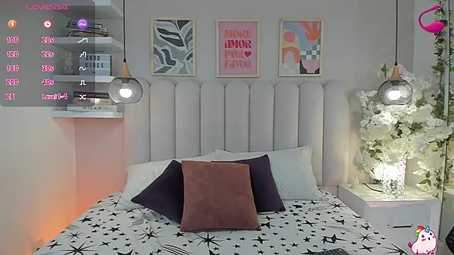 Isabella  gonzalez  online show from 11-21-25, 03:38