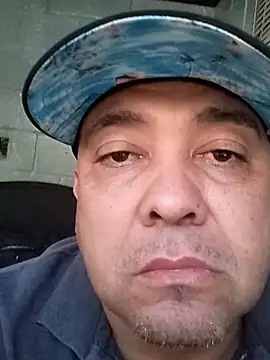 Snapshot of valboy08 chatting on 04-05-26, 12:02 valboy08 online show from 04-05-26, 12:02