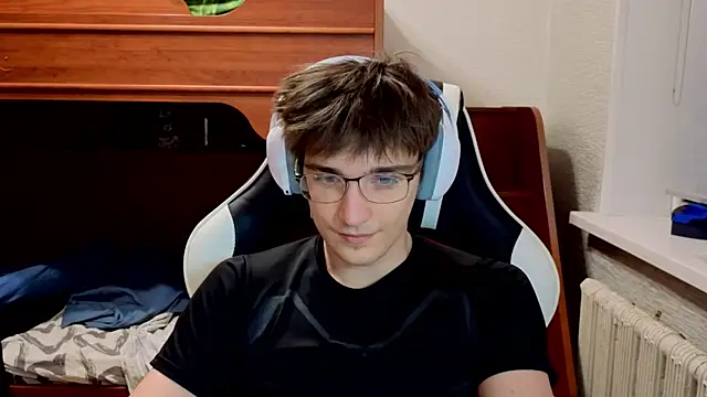 Snapshot of sweeetangeel chatting on 12-20-25, 05:42 sweeetangeel online show from 12-20-25, 05:42