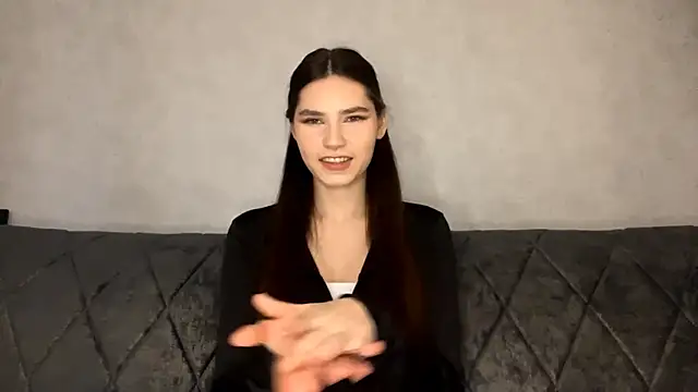 KaseyByczek online show from 10-20-25, 02:17