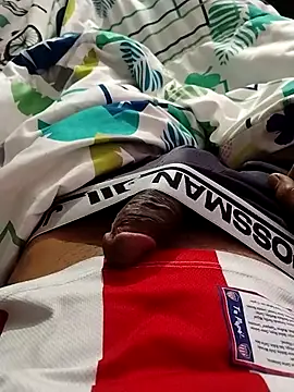 Snapshot of SlingingAsteroid chatting on 12-05-25, 12:14 SlingingAsteroid online show from 12-05-25, 12:14