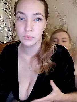 Snapshot of Mistyy_Wet chatting on 10-22-25, 09:36 Mistyy Wet online show from 10-22-25, 09:36