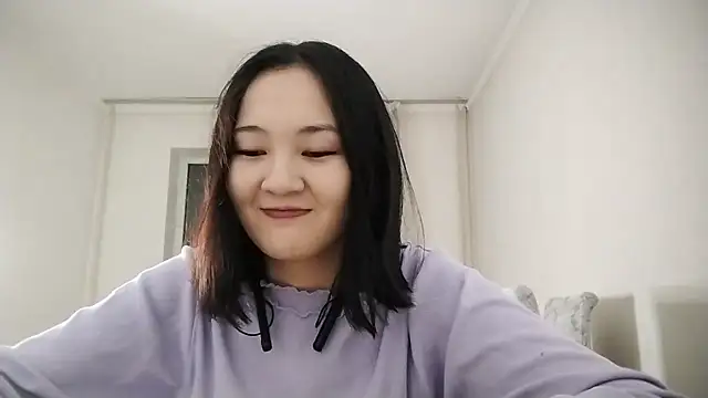 Lyndasilk online show from 11-09-25, 02:15