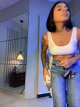 AlyssaRay online show from 03-05-26, 12:23