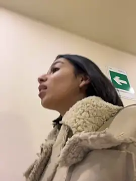 AlyssaRay online show from 03-25-26, 11:49