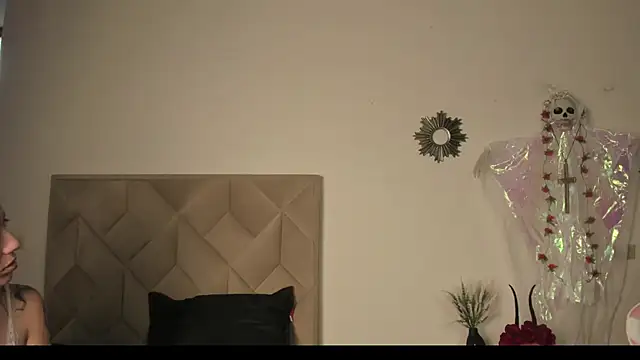 Snapshot of Vicky_Boop chatting on 10-22-25, 02:06 Vicky Boop online show from 10-22-25, 02:06