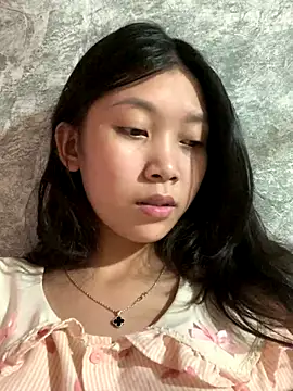 Snapshot of linh-lan1 chatting on 10-12-25, 07:18 linh-lan1 online show from 10-12-25, 07:18