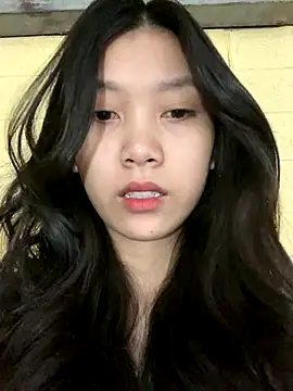 Snapshot of linh-lan1 chatting on 10-21-25, 11:22 linh-lan1 online show from 10-21-25, 11:22