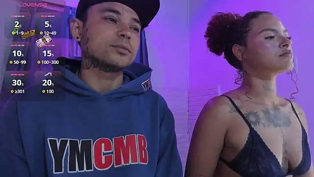 Snapshot of Caroline_Clark420 chatting on 03-08-26, 10:35 Caroline Clark420 online show from 03-08-26, 10:35