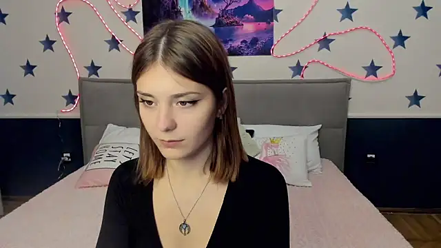 Snapshot of MargoChill chatting on 10-28-25, 02:31 MargoChill online show from 10-28-25, 02:31