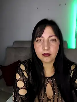 Snapshot of kitten25-hott chatting on 10-22-25, 02:01 kitten25-hott online show from 10-22-25, 02:01