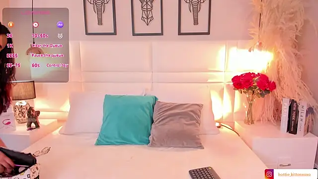 Ari lynn  online show from 11-14-25, 03:27