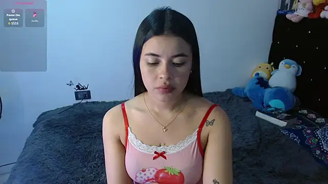 Snapshot of Megan_ve chatting on 01-18-26, 02:04 Megan ve online show from 01-18-26, 02:04