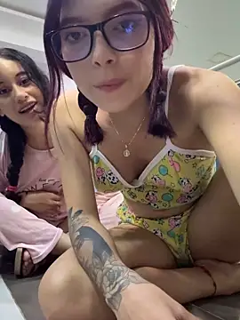 Snapshot of l0lita_sweet chatting on 12-14-25, 11:09 l0lita sweet online show from 12-14-25, 11:09