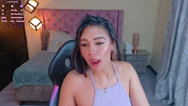 Snapshot of Reichell_Princess chatting on 10-17-25, 04:26 Reichell Princess online show from 10-17-25, 04:26