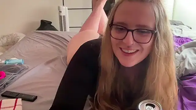 Snapshot of Pattyworld69 chatting on 10-12-25, 05:45 Pattyworld69 online show from 10-12-25, 05:45