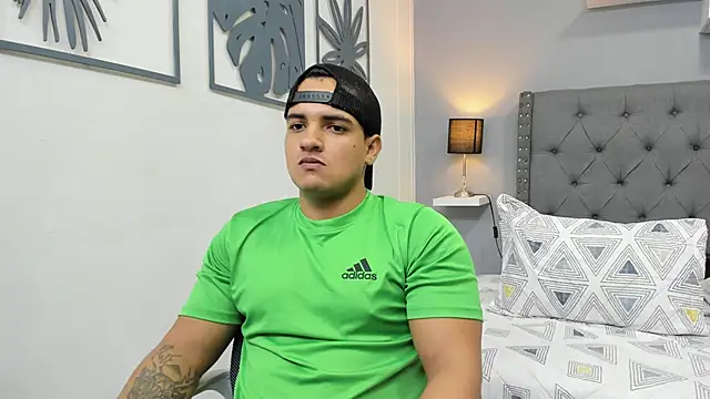 violeta and maxx online show from 11-28-25, 12:13