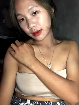 namicute online show from 11-16-25, 04:12