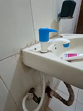 Snapshot of crawlerdrill chatting on 11-22-25, 02:43 crawlerdrill online show from 11-22-25, 02:43