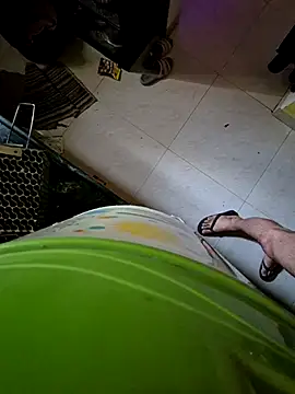 Snapshot of crawlerdrill chatting on 11-30-25, 04:16 crawlerdrill online show from 11-30-25, 04:16