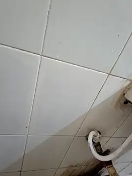 Snapshot of crawlerdrill chatting on 12-14-25, 06:19 crawlerdrill online show from 12-14-25, 06:19