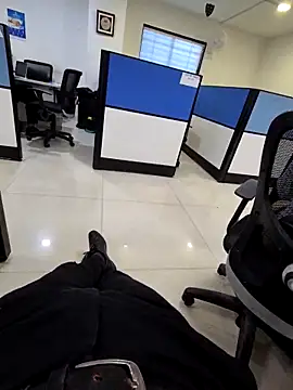 Snapshot of crawlerdrill chatting on 01-15-26, 07:02 crawlerdrill online show from 01-15-26, 07:02