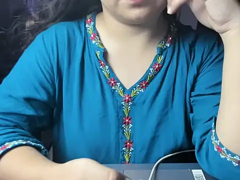 Divya68 online show from 10-17-25, 05:48