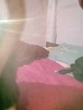 Snapshot of SansanCii chatting on 11-16-25, 12:22 SansanCii online show from 11-16-25, 12:22