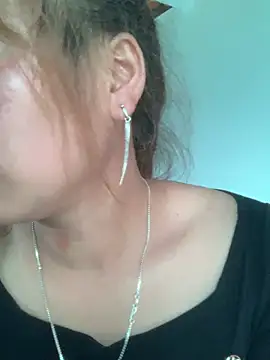 Linh sexyy online show from 04-25-26, 08:17