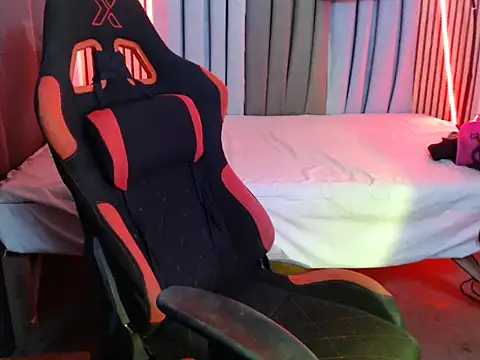 kettie  online show from 11-27-25, 09:33